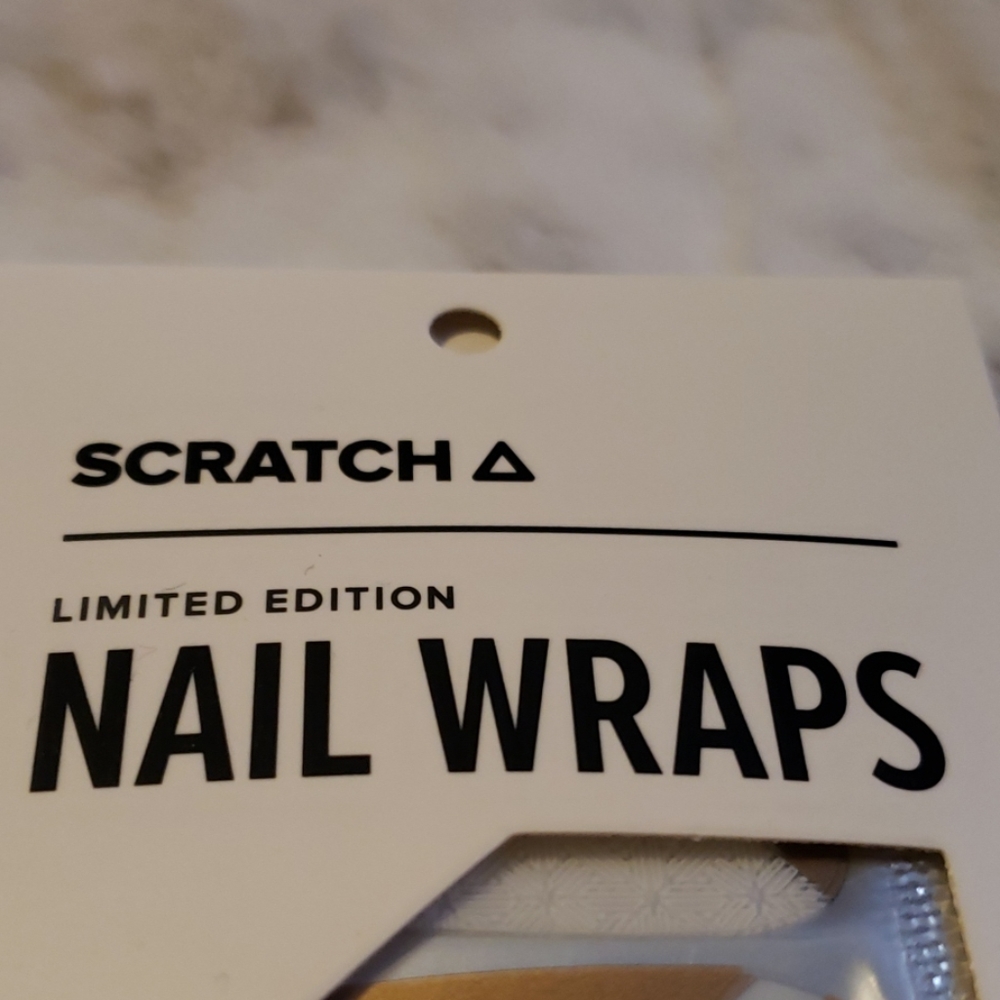 Scratch Limited Edition Nail Wraps - Picture 4 of 6